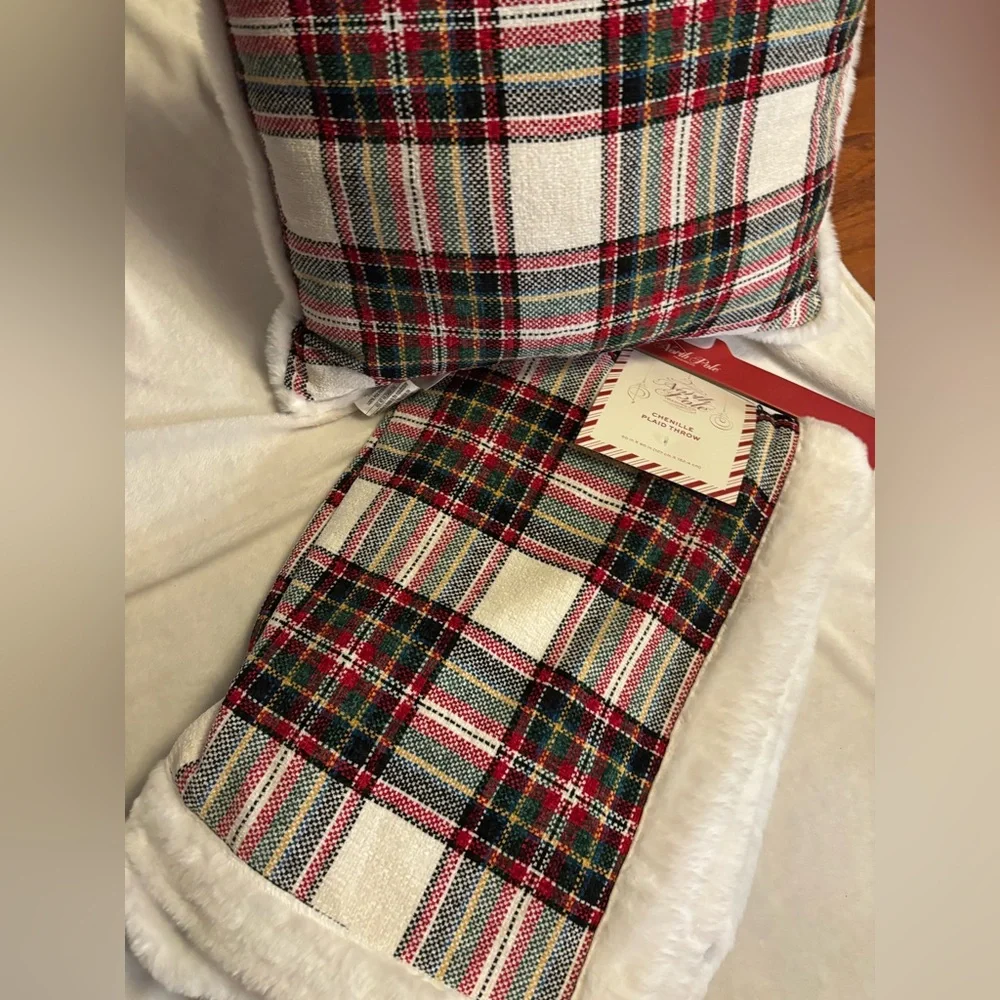 North Pole Trading Company Chenelle Throw Blanket and Matching Pillow NWT